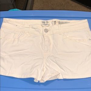 ✨️Cream Colored Shorts!